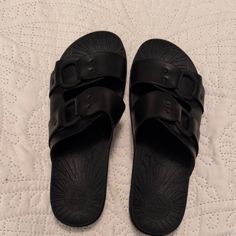 Reef Women’s Dual Strap Black Sandals